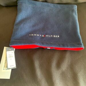 Tommy Hilfiger Reversible Scarf
